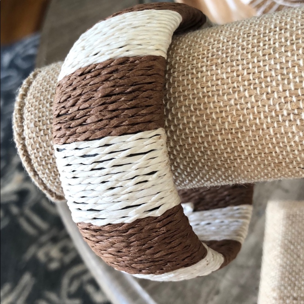 Paper Wrapped Bracelet - Picture 3 of 3